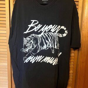 Dressed in LALA - Be Your Own Muse Tee - L/XL